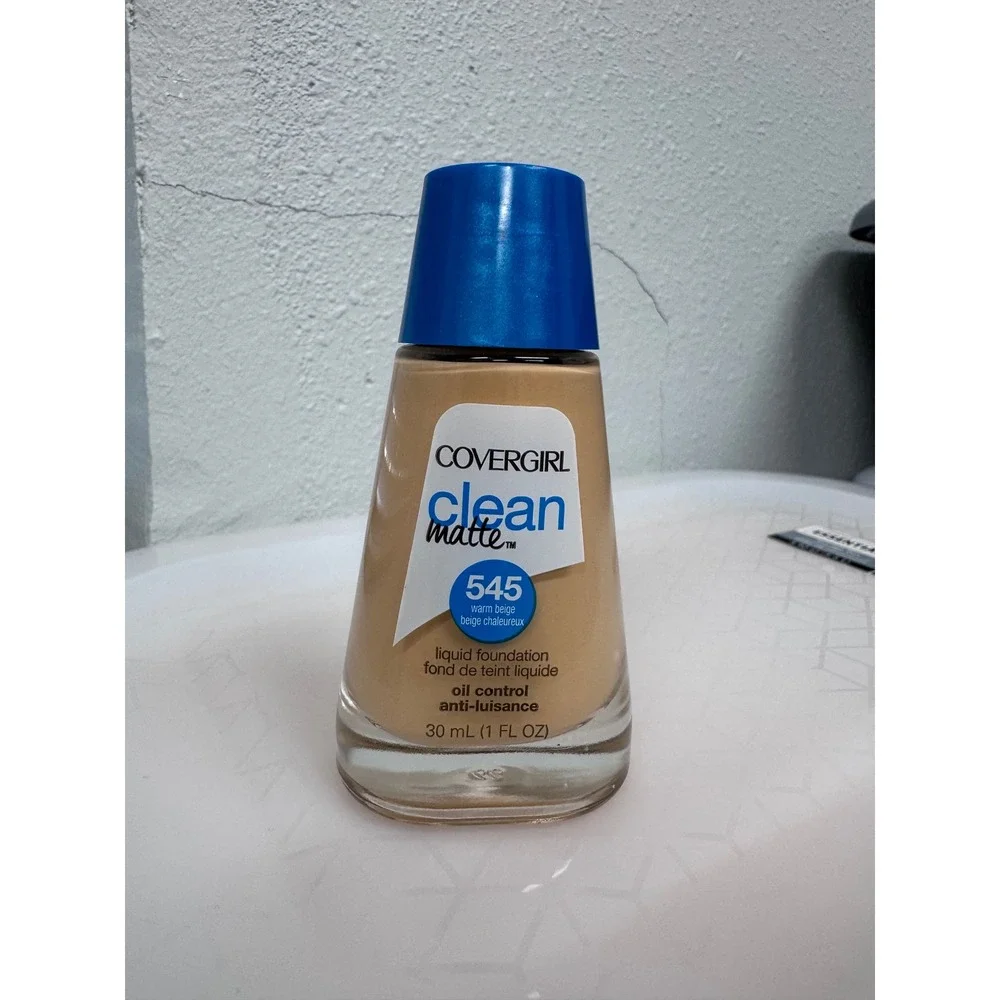 Covergirl Clean Matte Liquid Foundation 545 Warm Beige 1oz Oily Skin Oil Control